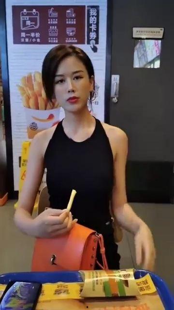 我妻子的姐姐在线视频,魅力四射，引人瞩目