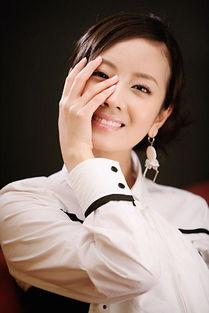 超女刘莹av,从超女舞台到AV女优的蜕变之路