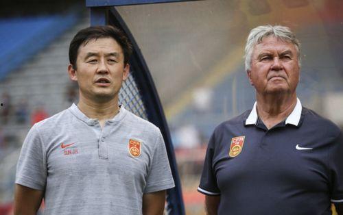 记者爆料希丁克完整视频,独家爆料揭示足球传奇背后的故事