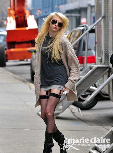 熟女透明纱丝袜,熟女透明纱的性感魅力解析