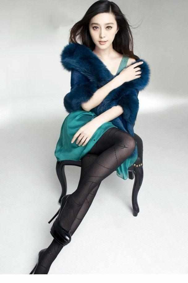 范冰冰丝袜性感视频,性感瞬间引发热议