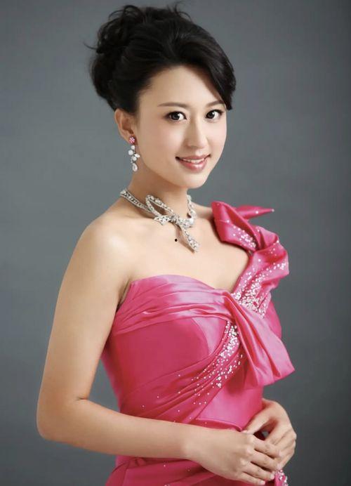 普丽缇泽塔的老公照片,帅气型男背后的故事