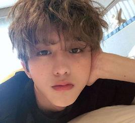 记者爆料蔡徐坤生日视频,粉丝感动不已